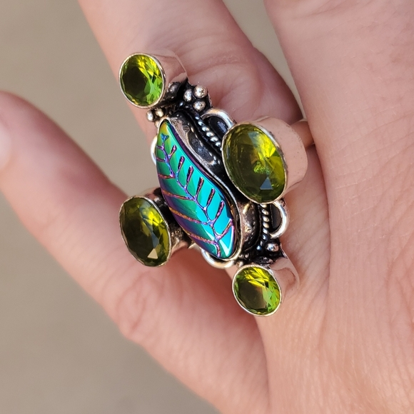 New Carved Rainbow Hematite and Peridot 925 Silver Ring. - Picture 4 of 6